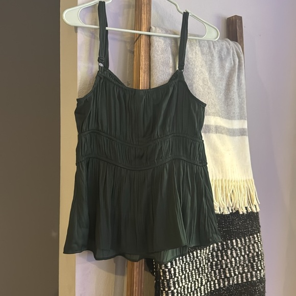 Old Navy Dark Green Camisole Top - Picture 2 of 5